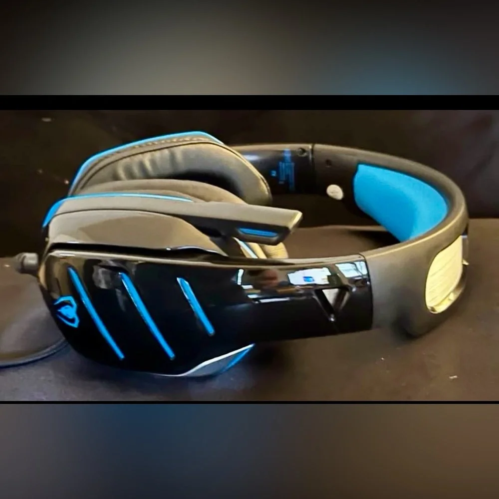 Gaming Headset with Microphone - Black & Blue